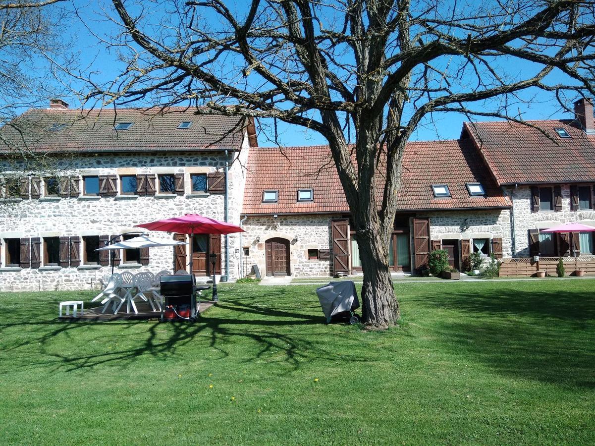 A L'Oree Du Parc Saint-Priest-des-Champs Exteriör bild